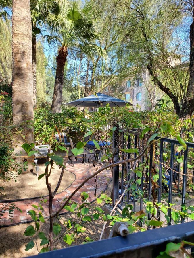 Desert Rose Villas - Private One Bedroom In Old Town Scottsdale Bagian luar foto