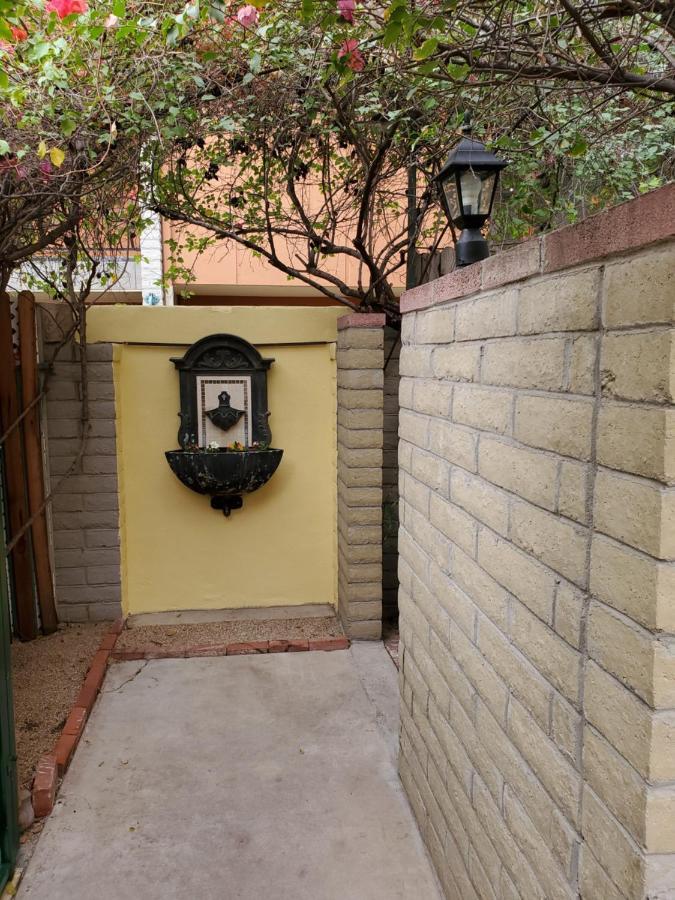 Desert Rose Villas - Private One Bedroom In Old Town Scottsdale Bagian luar foto